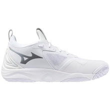 Load image into Gallery viewer, Mizuno Men&#39;s Momentum 3 - white/silver
